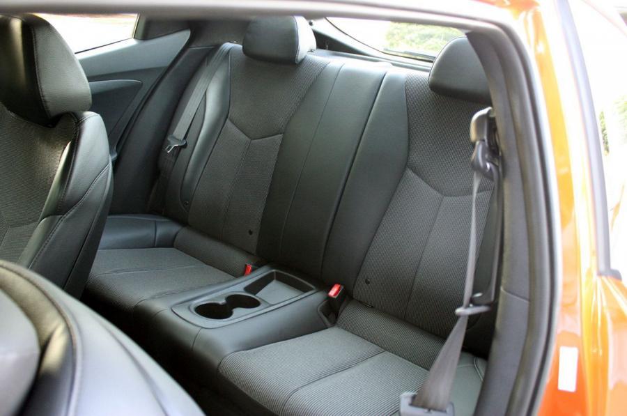  Hyundai Veloster 2011 года  (фото 69 из 184)
